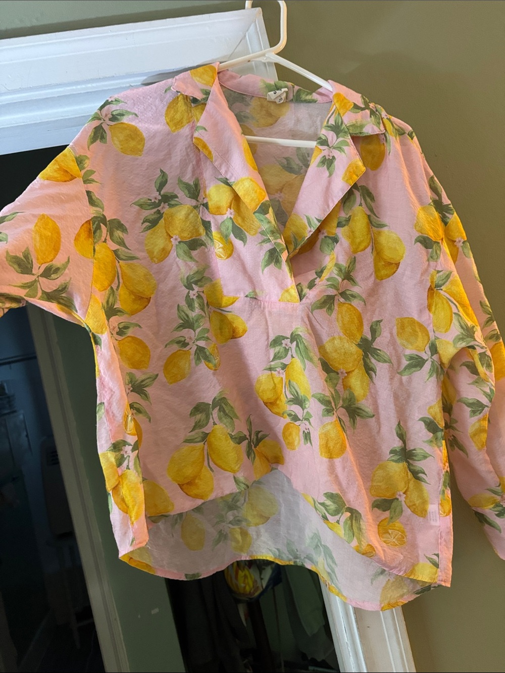 vu Pink Lemon Print Collared Long-Sleeve Top